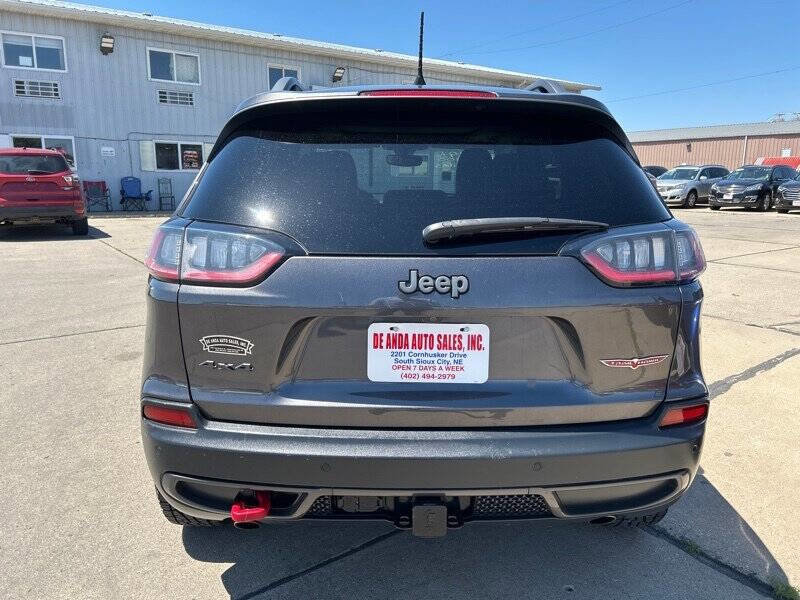 Used 2019 Jeep Cherokee Trailhawk w/ Comfort/Convenience Group image 4