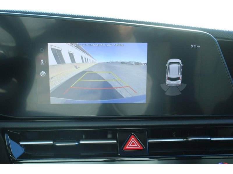 Used 2025 Kia Niro EX Touring image 24