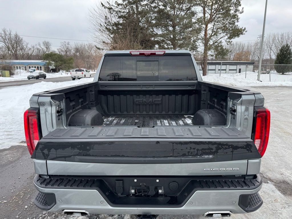 Used 2025 GMC Sierra 1500 Denali w/ Denali Reserve Package AWD/4WD image 12