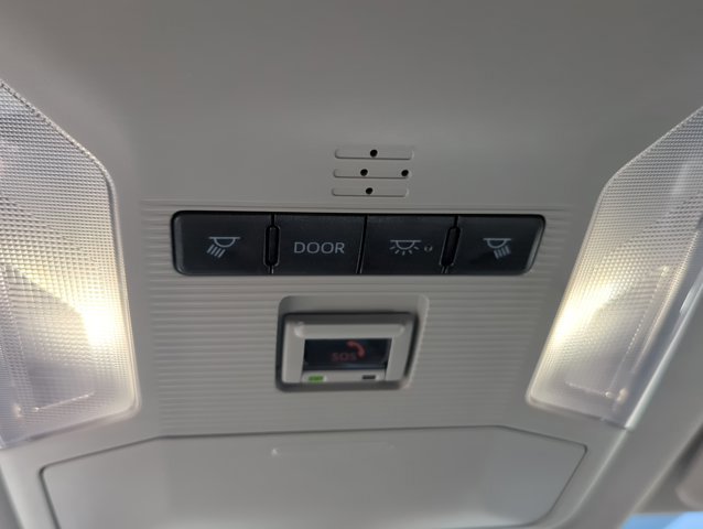 Used 2023 Toyota RAV4 LE FWD image 22