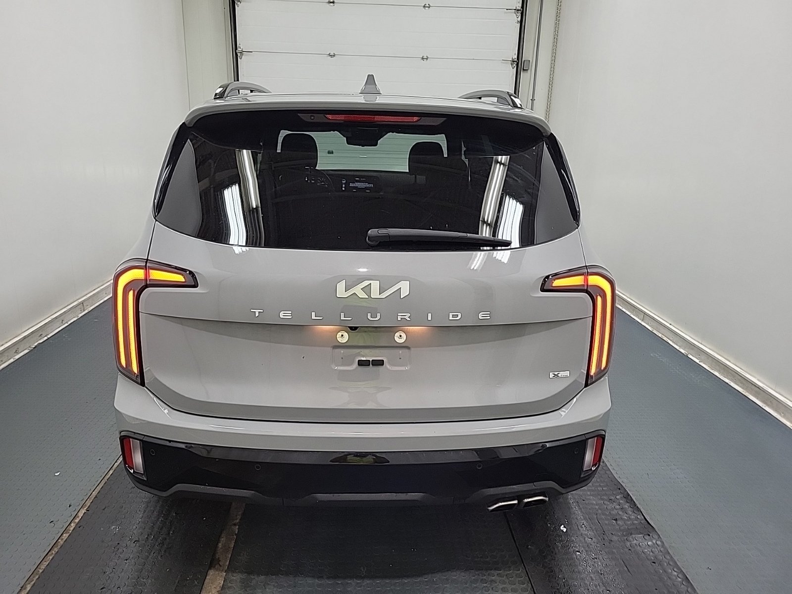 Used 2024 Kia Telluride SX AWD/4WD image 9