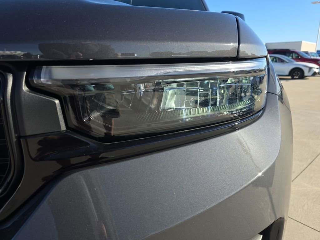 New 2025 Jeep Grand Cherokee 4WD image 9