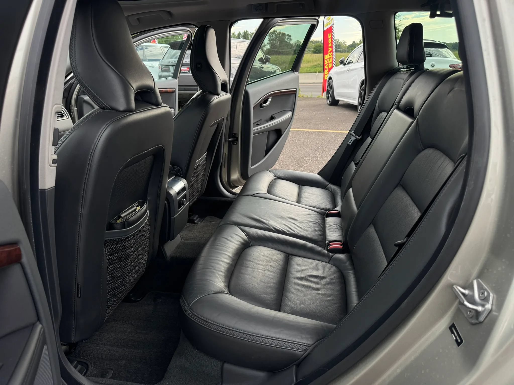 Used 2015 Volvo XC70 3.2 Premier AWD/4WD image 13
