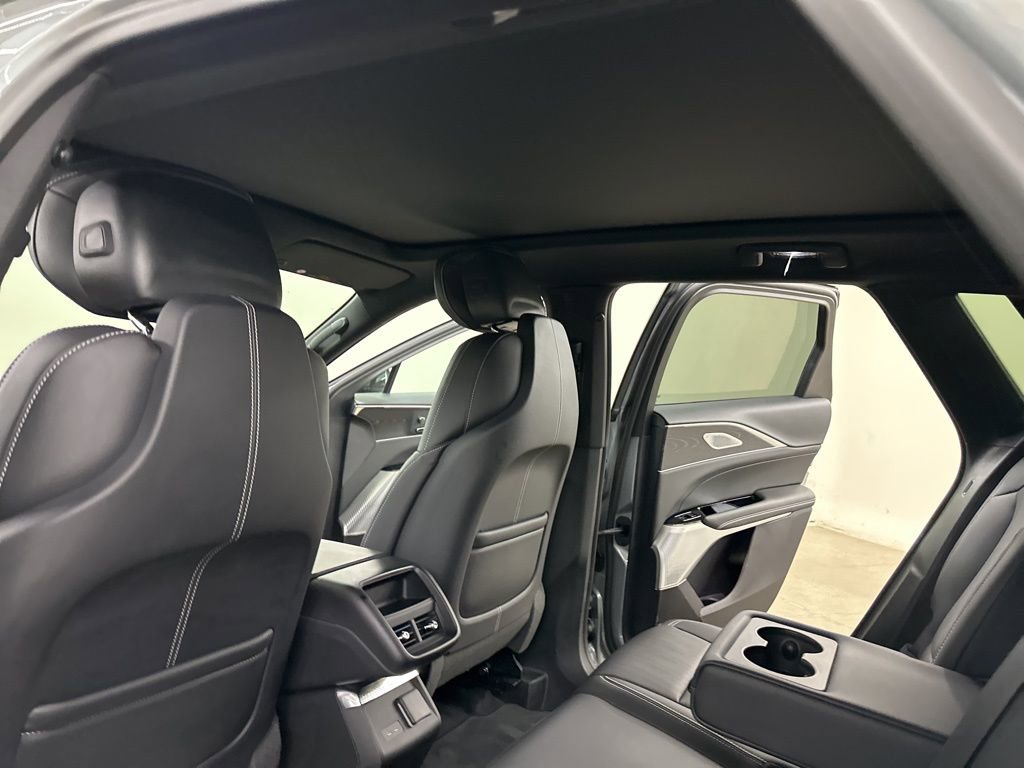 Certified 2025 Cadillac Lyriq Sport image 27