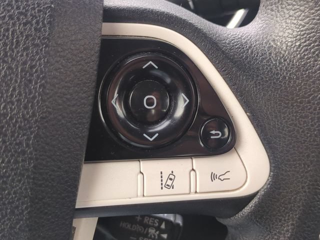 Certified 2017 Toyota Prius Two w/ Prius Two Safety Plus Package FWD image 16