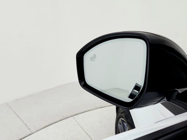 New 2025 Land Rover Range Rover Evoque S image 23