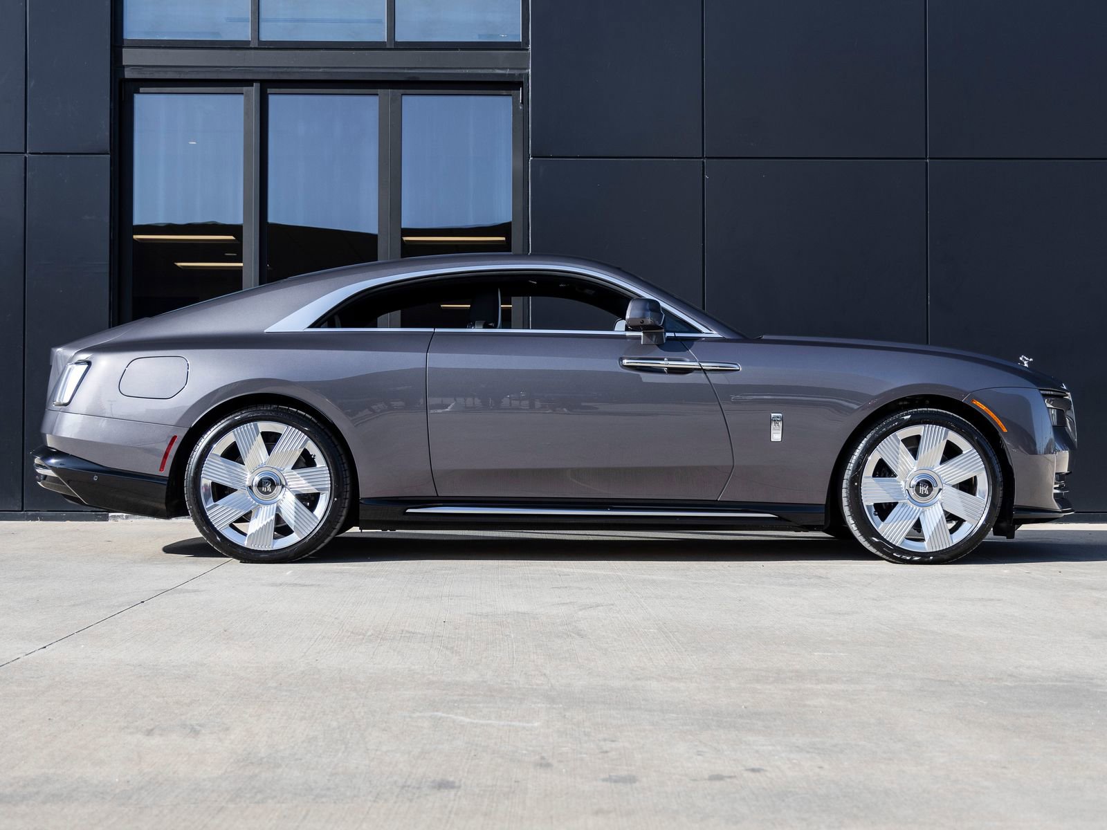 Certified 2025 Rolls-Royce Spectre image 12