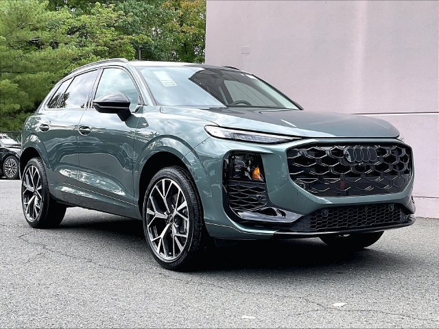 New 2026 Audi Q3 quattro 2.0T AWD/4WD image 1