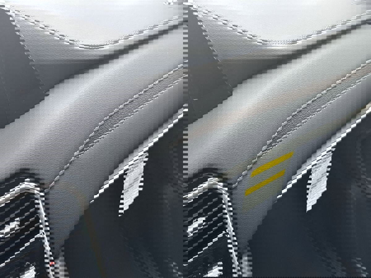 New 2026 Nissan Armada SL w/ Captain's Chari Seat Package image 17