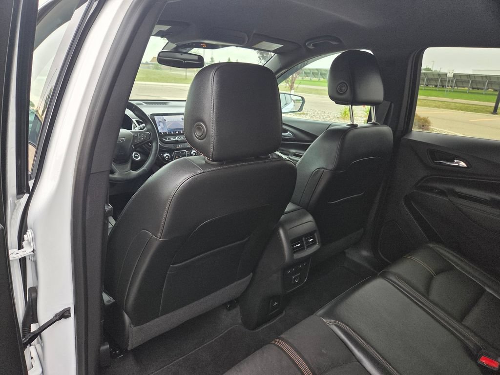 Used 2023 Chevrolet Equinox Premier AWD/4WD image 45