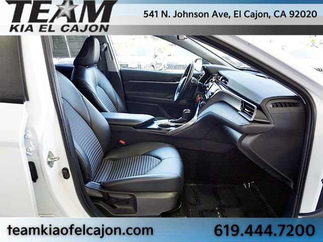 Used 2020 Toyota Camry SE w/ Carpet Mat Package image 12