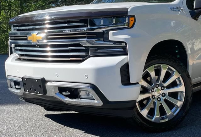 Used 2019 Chevrolet Silverado 1500 High Country w/ Technology Package AWD/4WD image 3