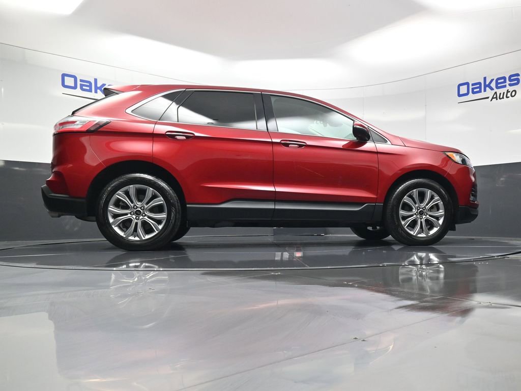 Used 2024 Ford Edge Titanium image 45