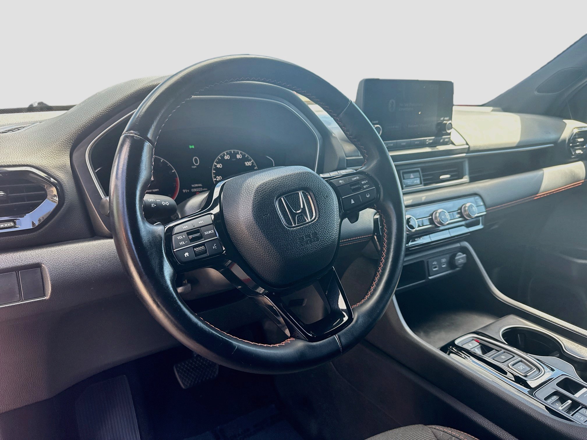 Used 2025 Honda Pilot Sport image 9