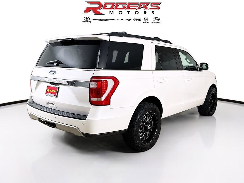 Used 2018 Ford Expedition XLT w/ Cargo Package image 7
