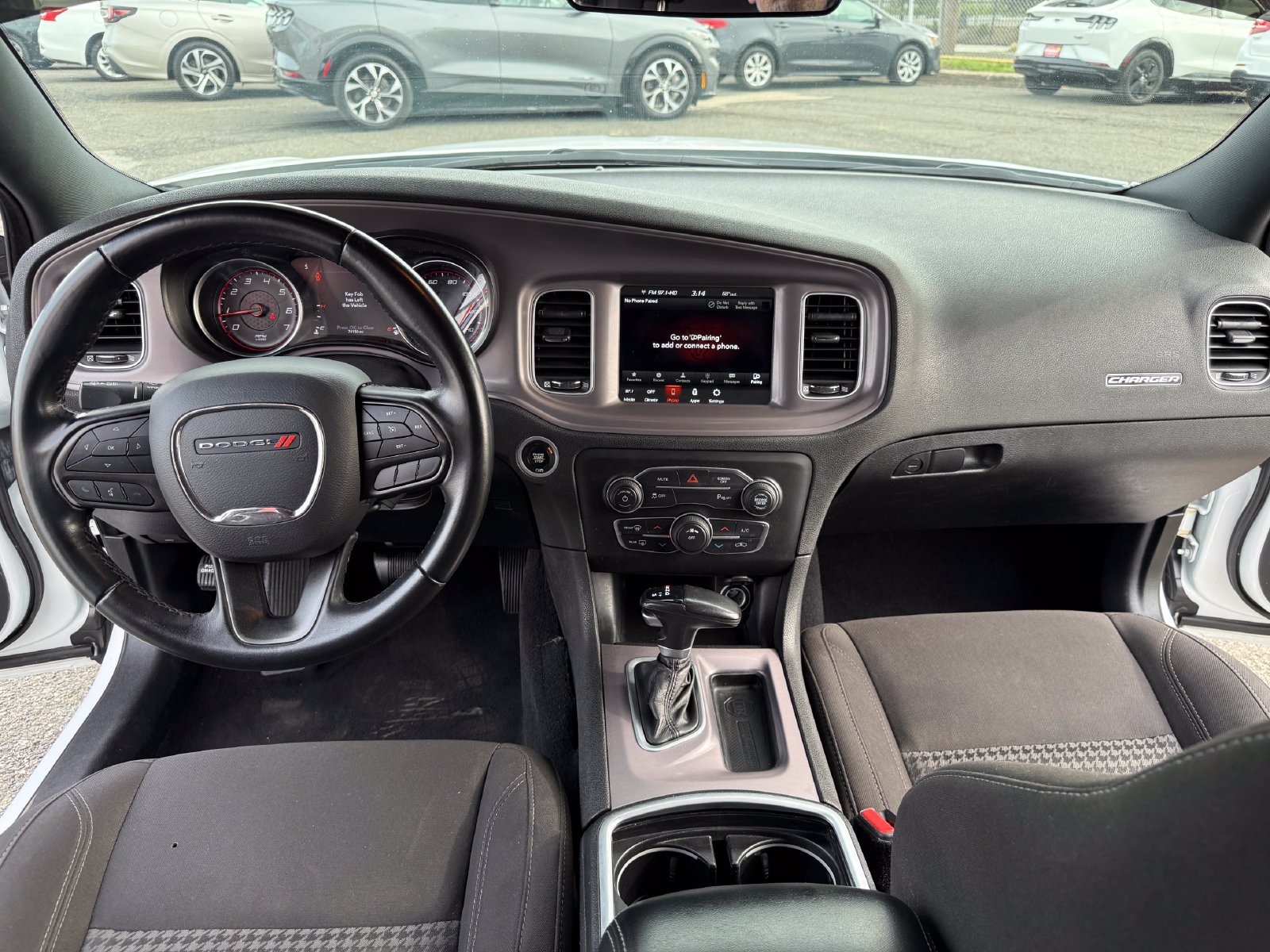 Used 2023 Dodge Charger SXT RWD image 6