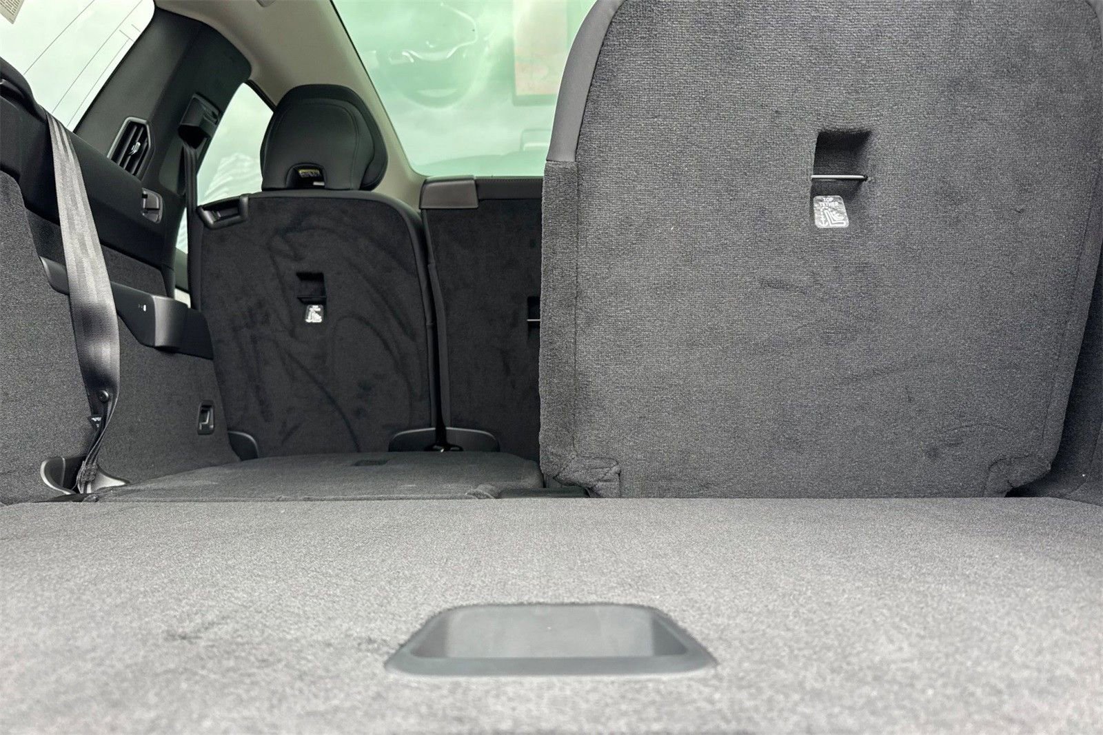 New 2025 Volvo EX90 Plus w/ Protection Package Premier image 15