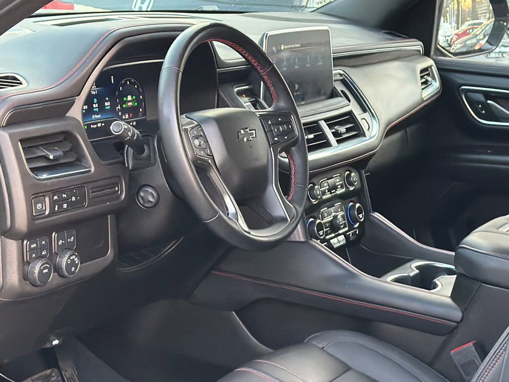 Used 2024 Chevrolet Suburban RST w/ Luxury Package image 16