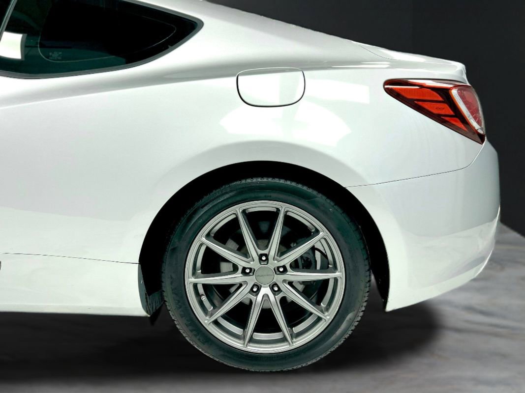 Used 2015 Hyundai Genesis 3.8 image 9