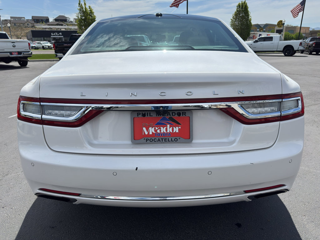 Used 2017 Lincoln Continental Reserve w/ Technology Package AWD/4WD image 3