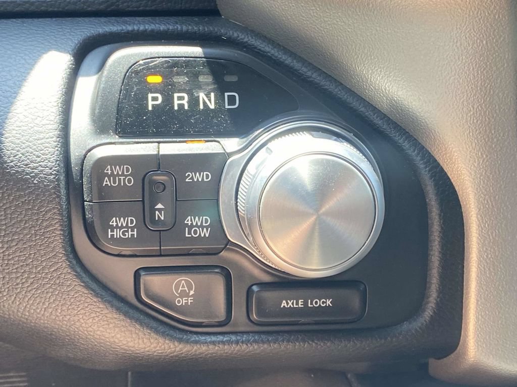 Used 2019 RAM 1500 Laramie AWD/4WD image 29