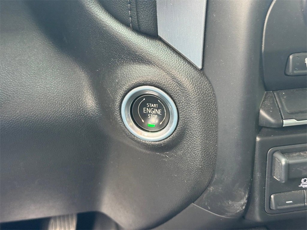 Used 2023 GMC Sierra 3500 SLT w/ SLT Premium Package image 21