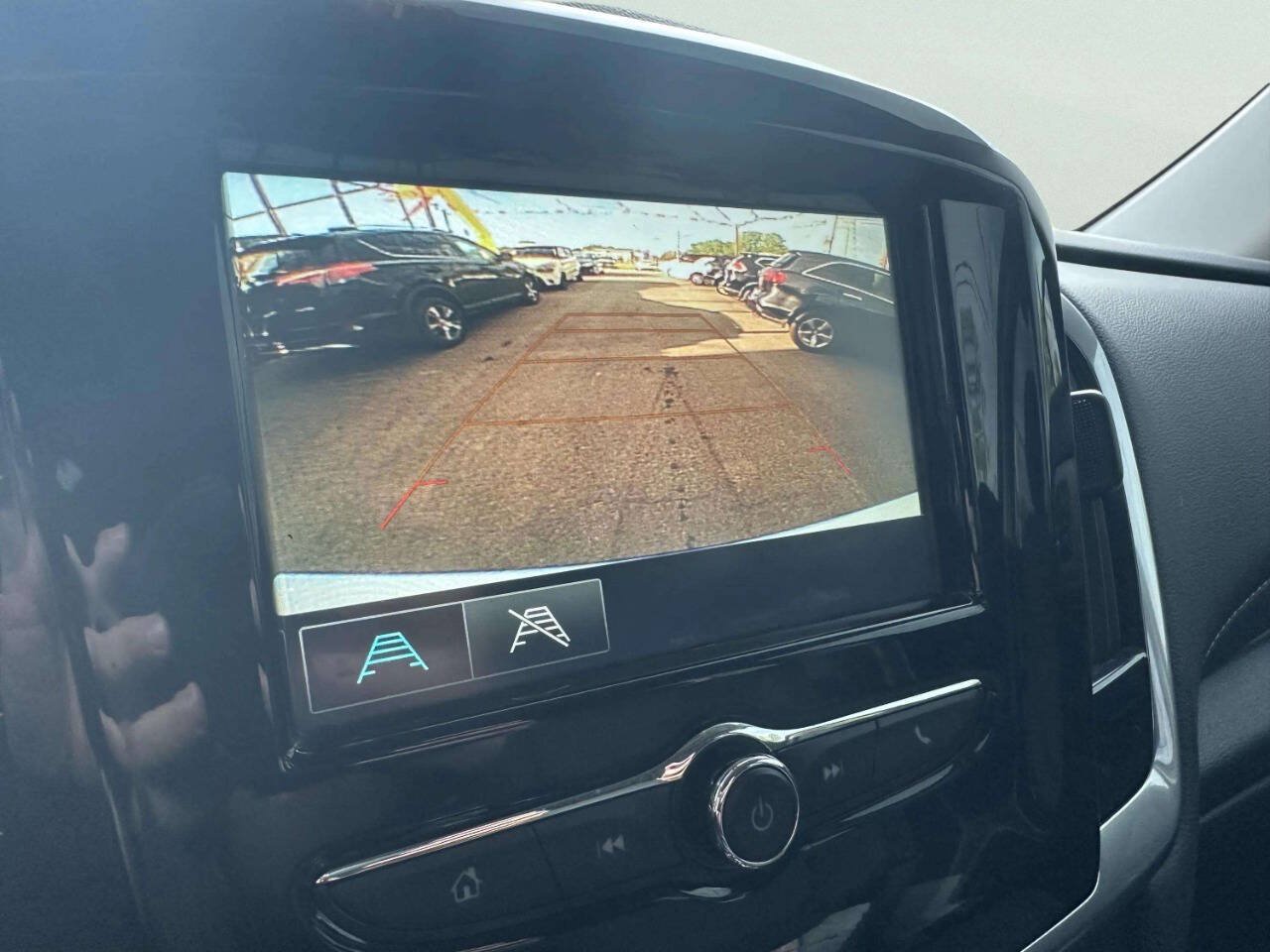 Used 2019 Chevrolet Traverse LS AWD/4WD image 30