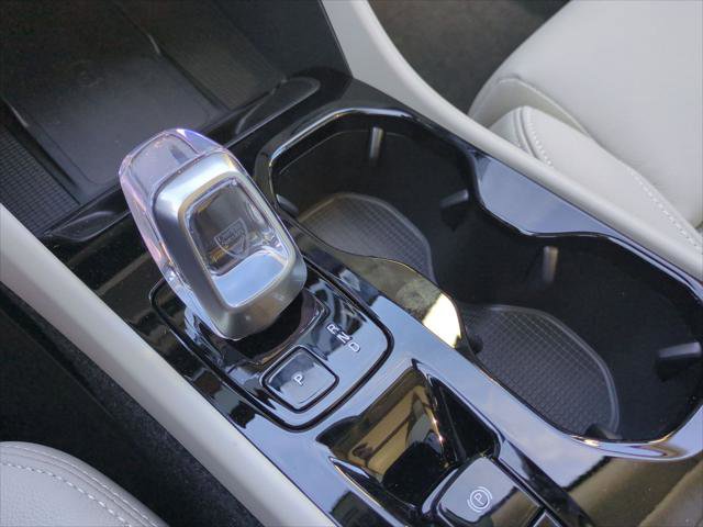 New 2026 Volvo XC40 B5 Plus w/ Protection Package Premier image 15