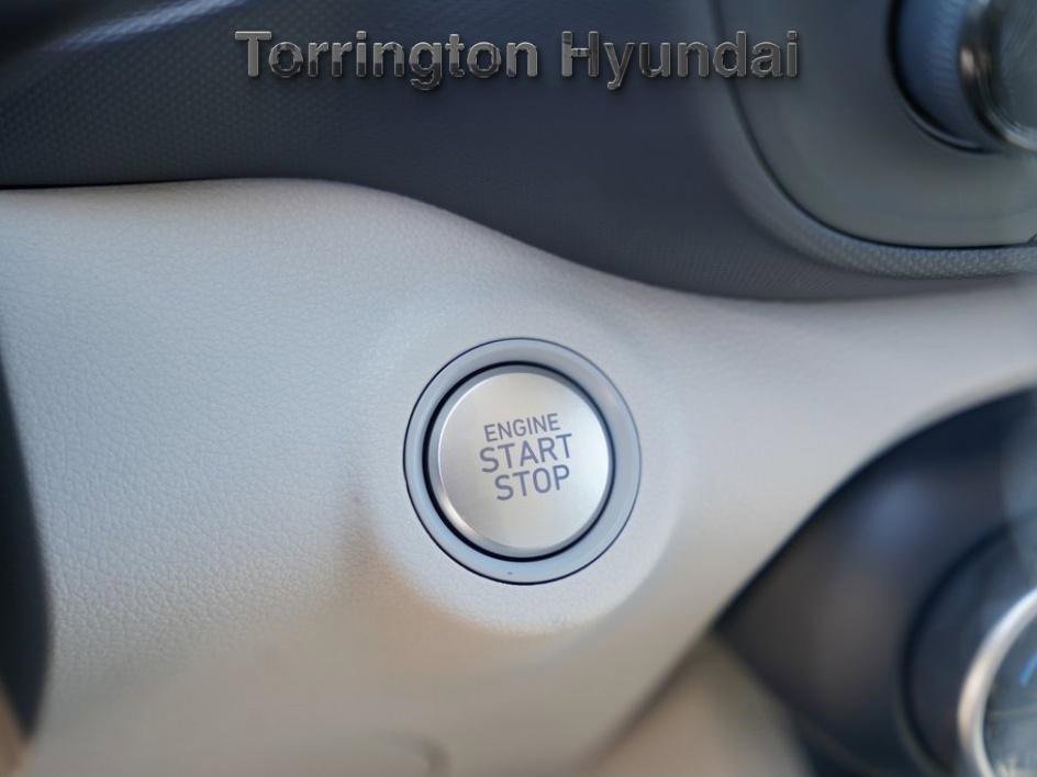 New 2025 Hyundai Venue Limited image 22