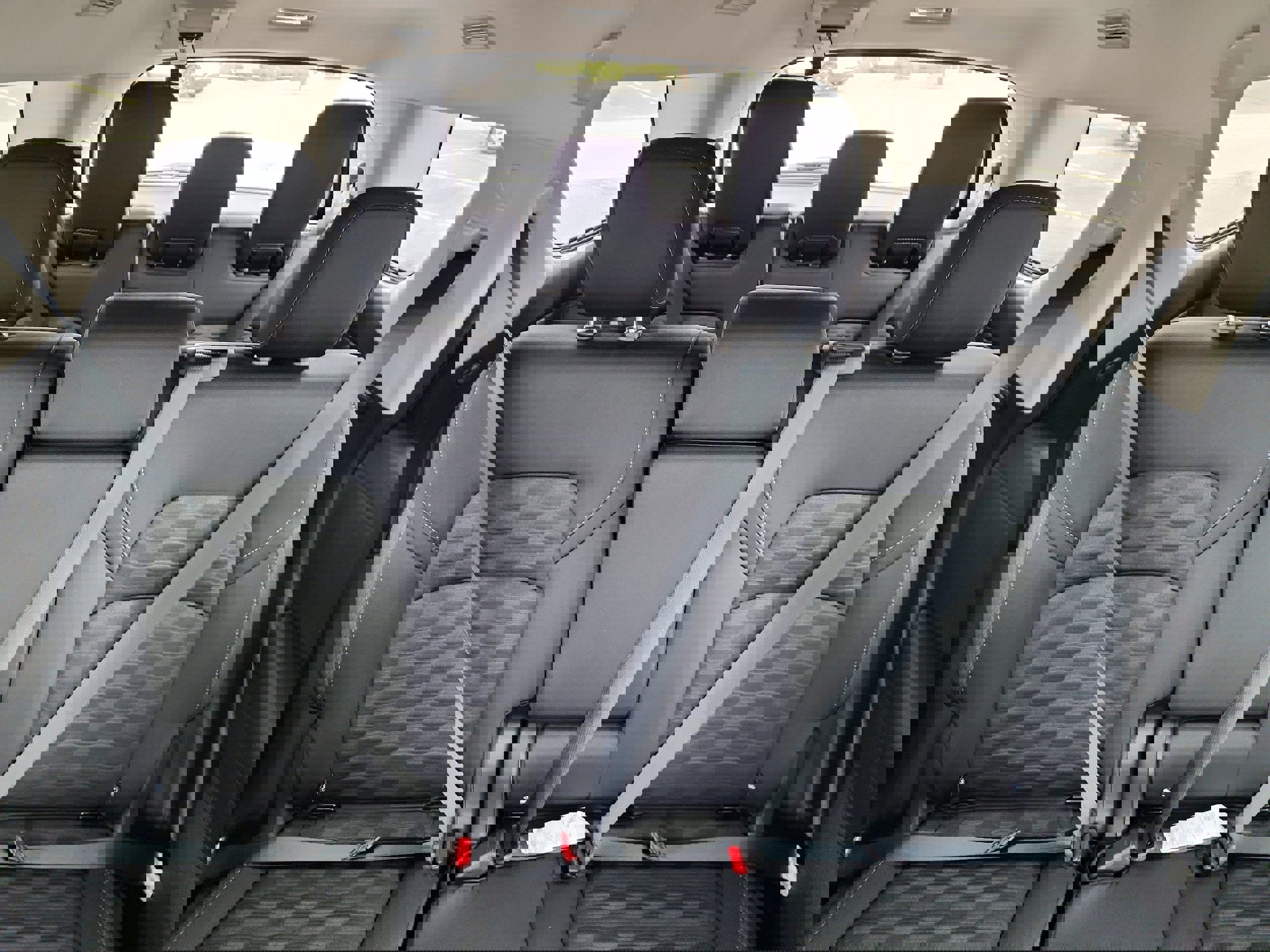 New 2025 Nissan Pathfinder SV w/ Black Appearance Package image 20