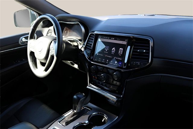 Used 2020 Jeep Grand Cherokee Limited w/ Luxury Group II image 18