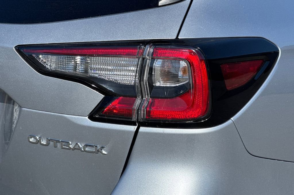 Certified 2025 Subaru Outback Premium w/ Popular Package #1A image 25