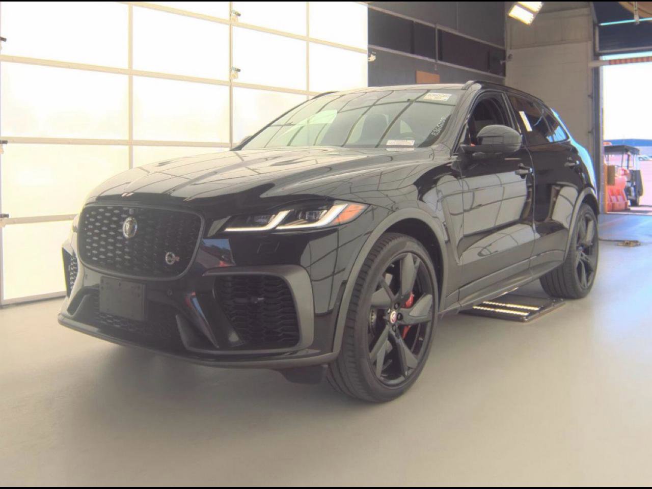 Used 2021 Jaguar F-PACE SVR AWD/4WD video 1