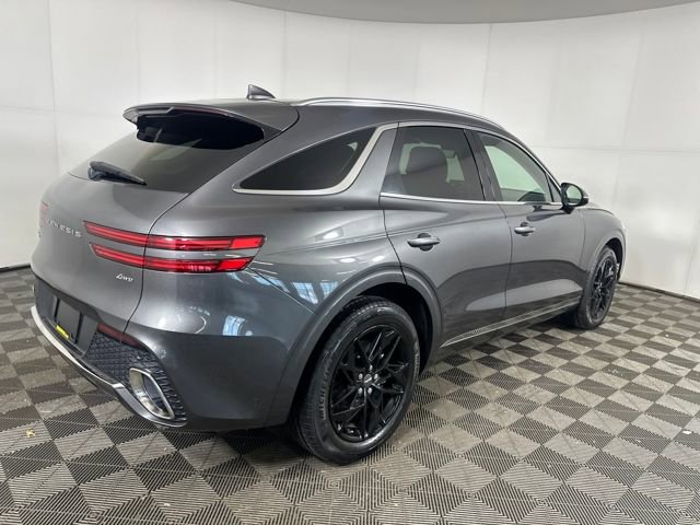 Used 2022 Genesis GV70 2.5T w/ Select Package image 3