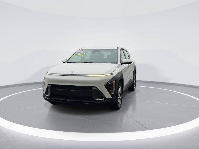 Used 2026 Hyundai Kona SE FWD image 3