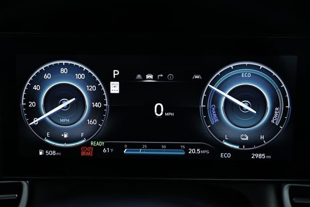Certified 2025 Hyundai Elantra Limited FWD image 31