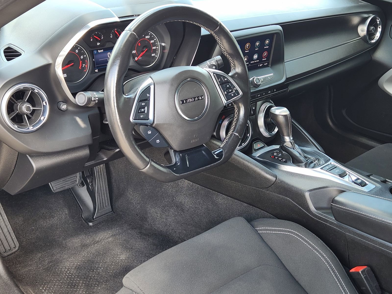 Used 2021 Chevrolet Camaro LT w/ RS Package image 34