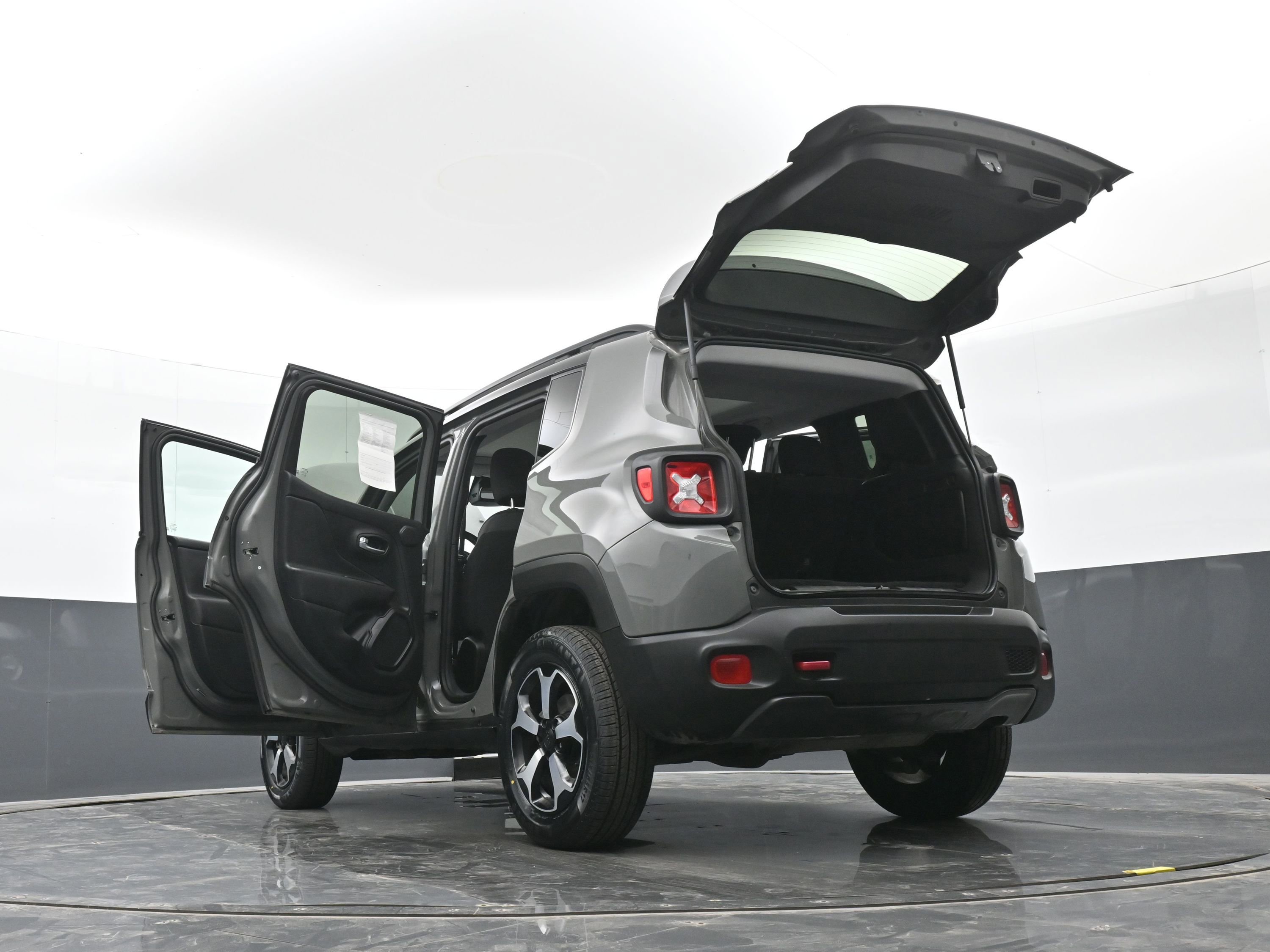 Used 2022 Jeep Renegade Trailhawk w/ Sun/Sound Group AWD/4WD image 48