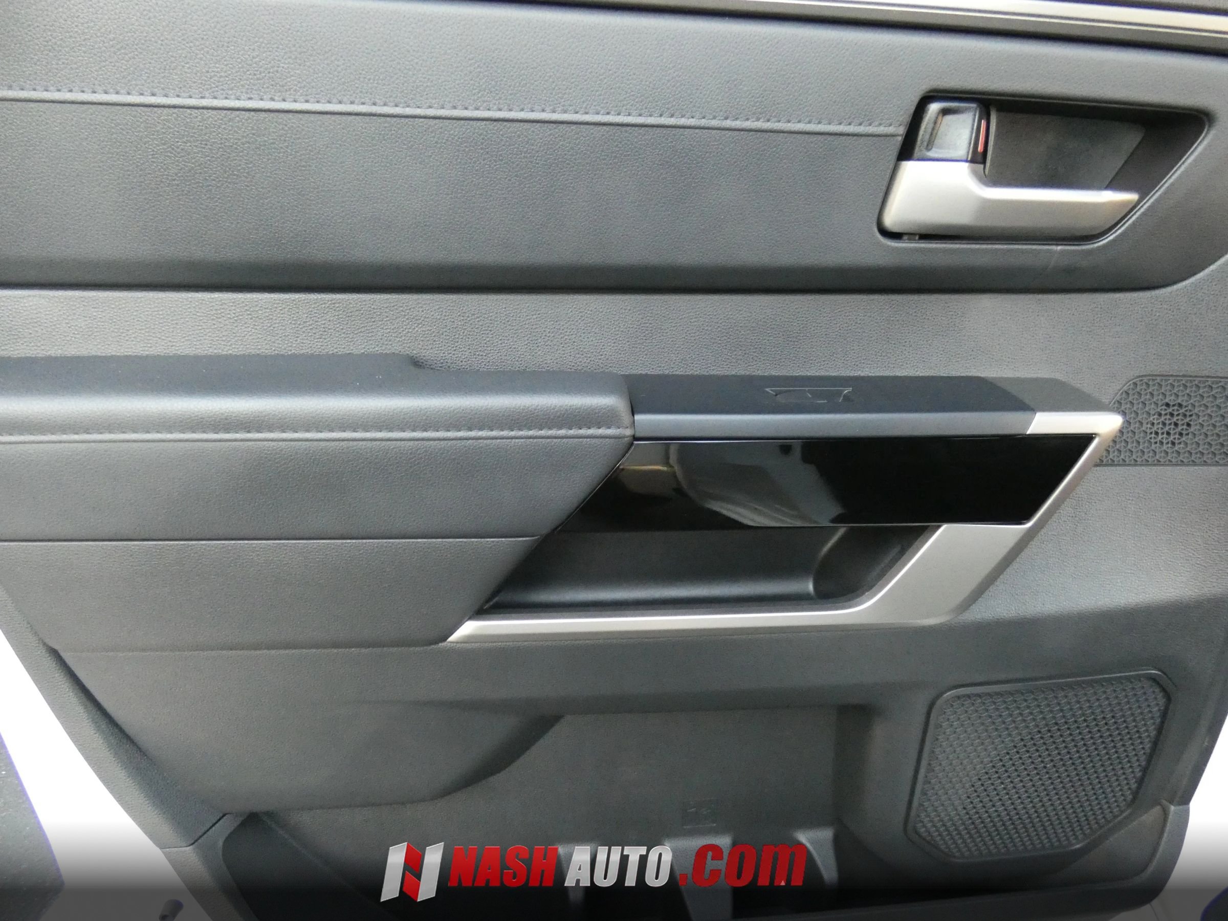 Used 2024 Toyota Tundra Limited AWD/4WD image 53