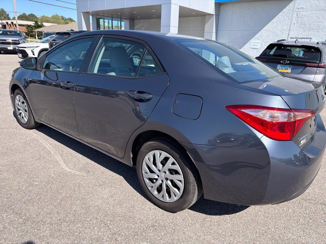 Used 2017 Toyota Corolla LE w/ Carpet Mat Package (TMS) FWD image 25