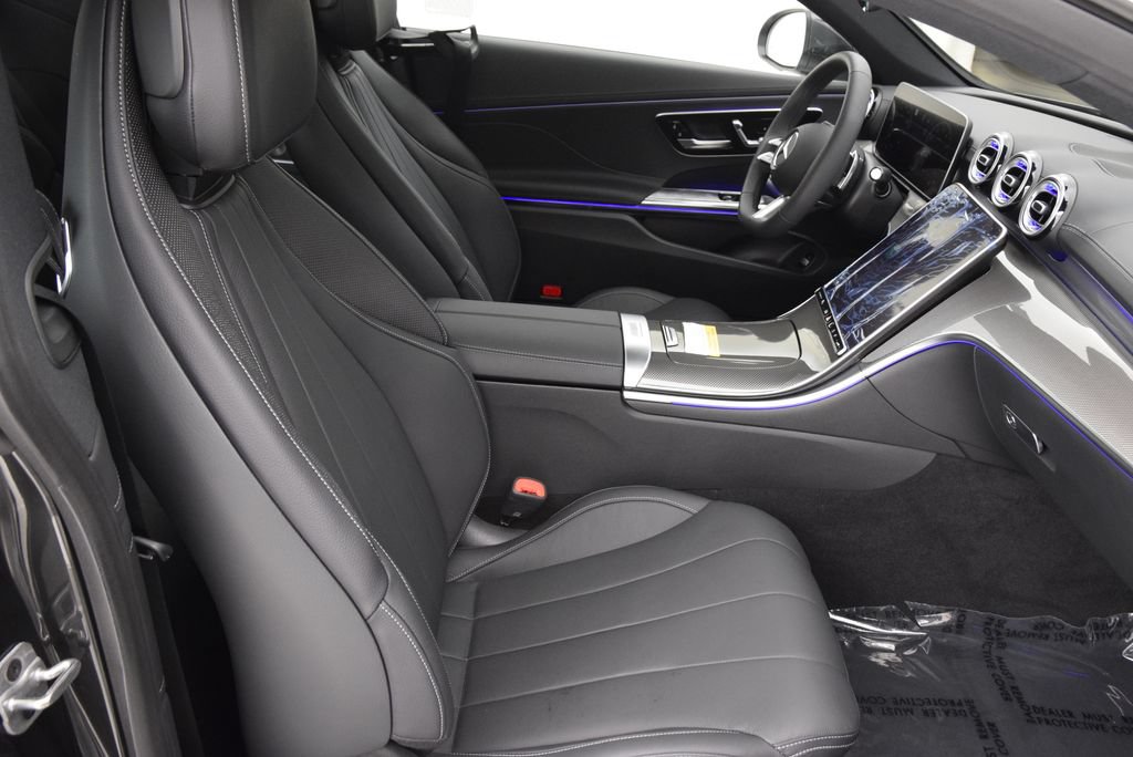 Used 2024 Mercedes-Benz CLE 300 4MATIC Coupe image 16