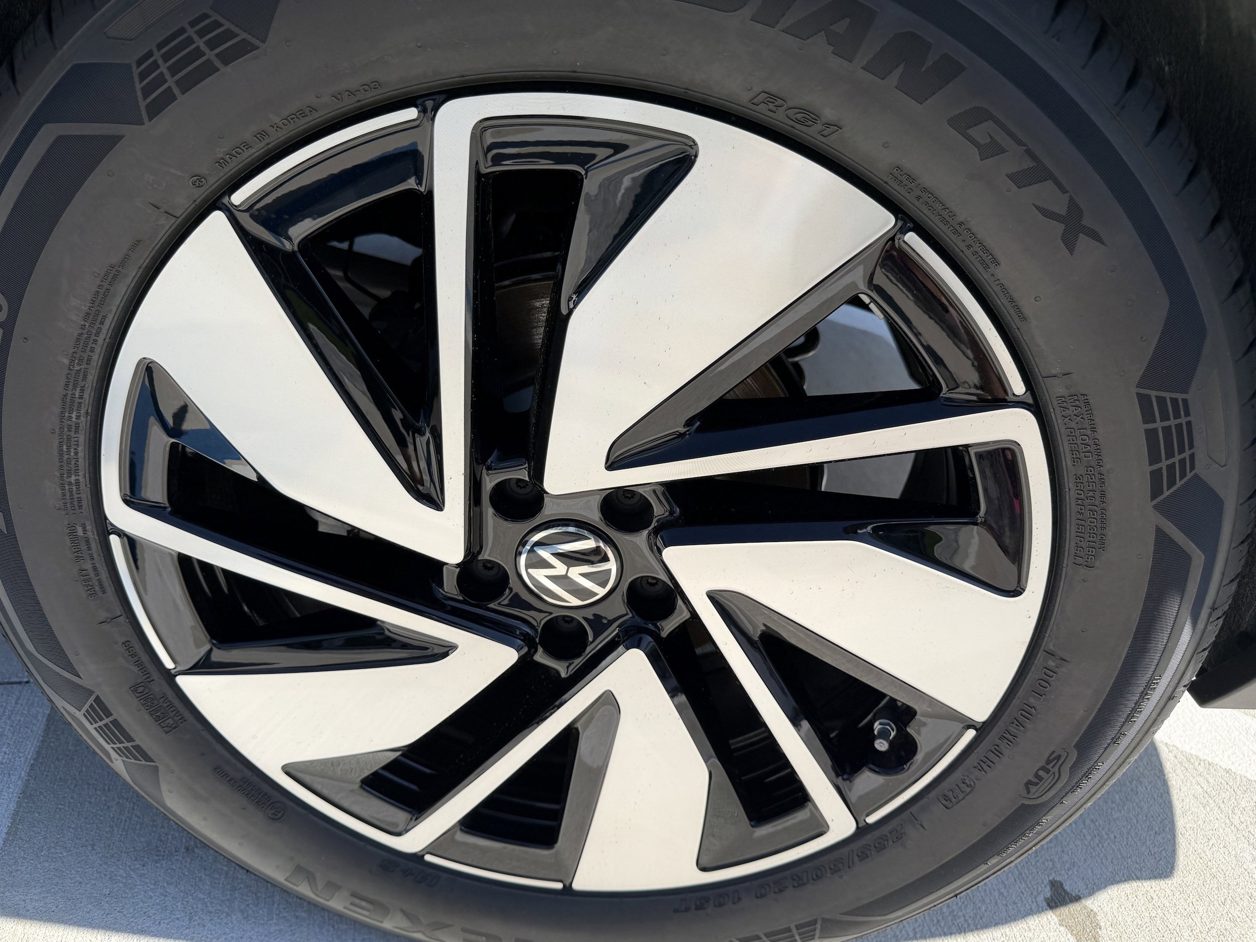 New 2026 Volkswagen Atlas SEL AWD/4WD image 29