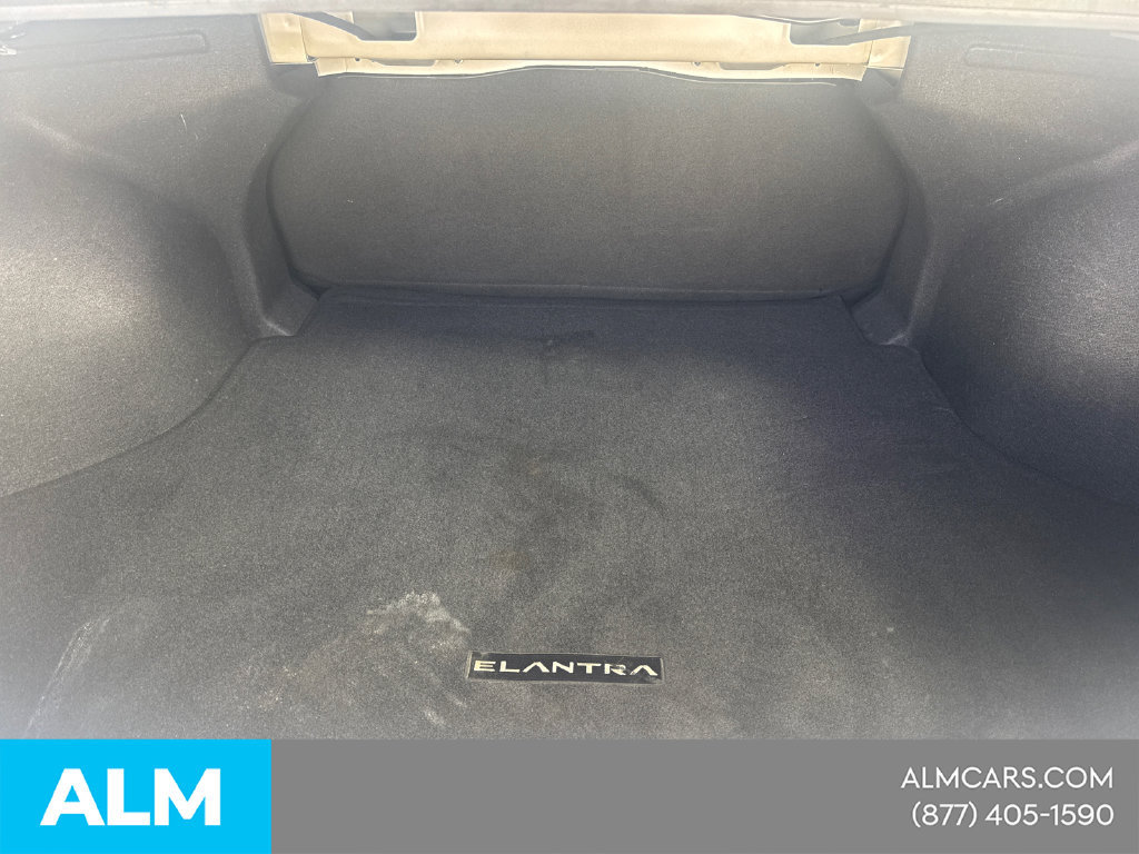 Used 2025 Hyundai Elantra Sport FWD image 21