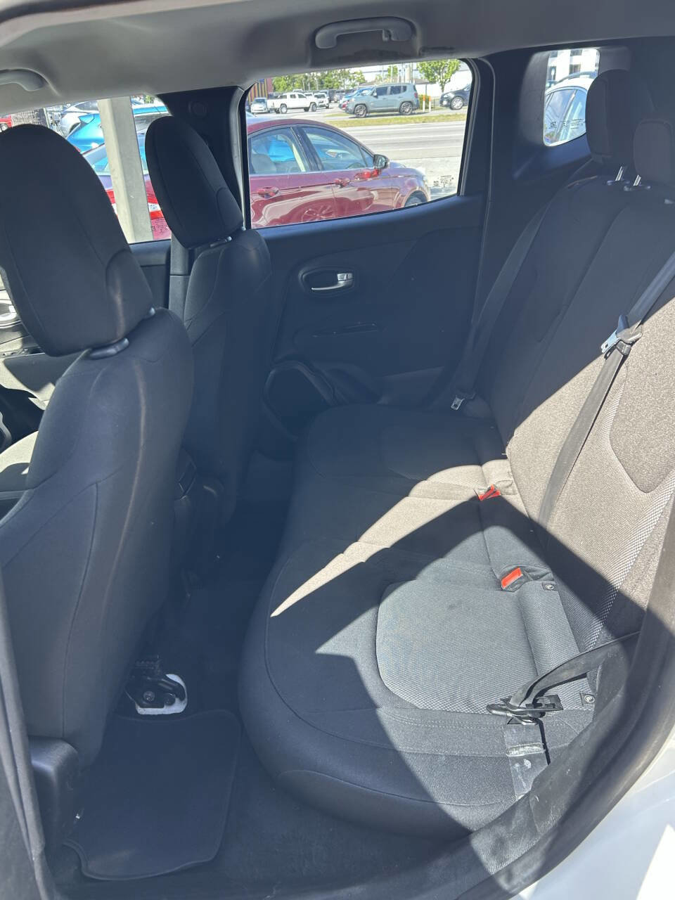 Used 2020 Jeep Renegade Sport FWD image 13