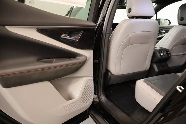 New 2026 Chevrolet Blazer EV SS w/ LPO, Blackout Package AWD/4WD image 26
