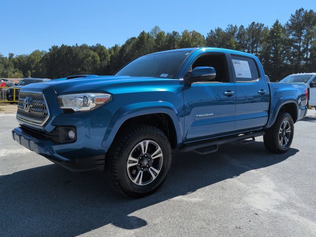 Used 2016 Toyota Tacoma TRD Sport w/ Towing Package RWD image 8