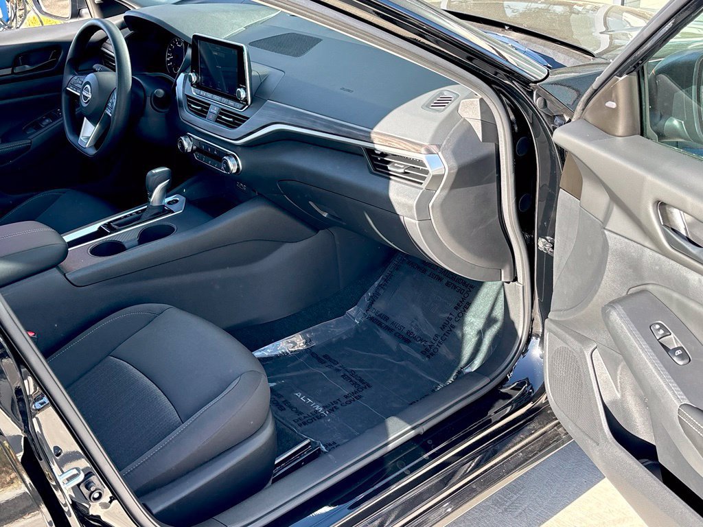 New 2026 Nissan Altima 2.5 SV FWD image 25