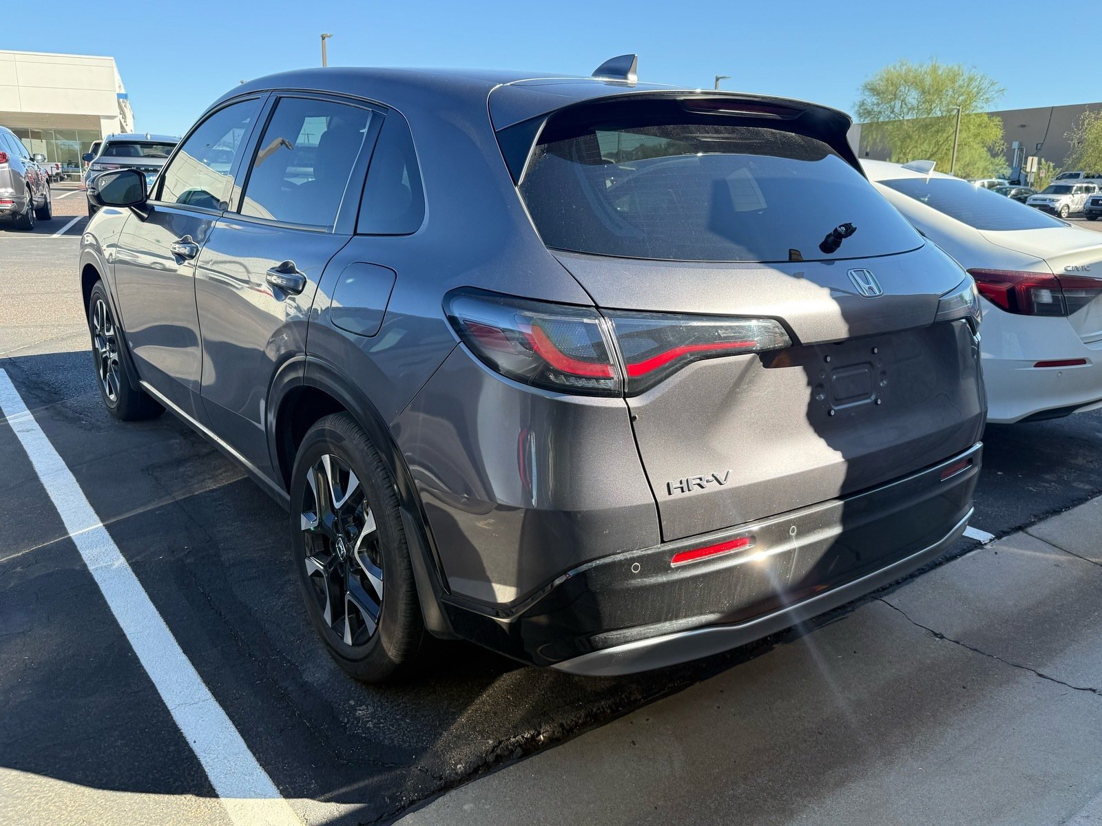 Used 2026 Honda HR-V EX-L image 3