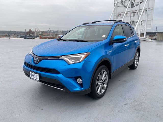 Used 2017 Toyota RAV4 Limited w/ Advanced Technology Package AWD/4WD image 4