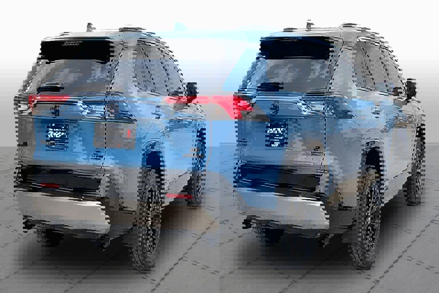 Used 2024 Toyota RAV4 SE image 13